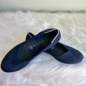 Rothy’s size 8 navy ballet flats with rounded toes